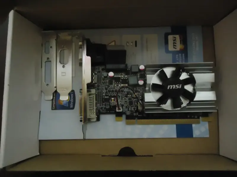 Tarjeta gráfica MSI Radeon HD 6450 - 2