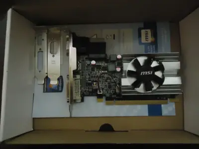 Tarjeta gráfica MSI Radeon HD 6450 - miniatura 2