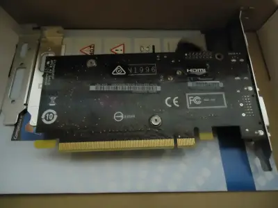 Tarjeta gráfica MSI Radeon HD 6450 - miniatura 3
