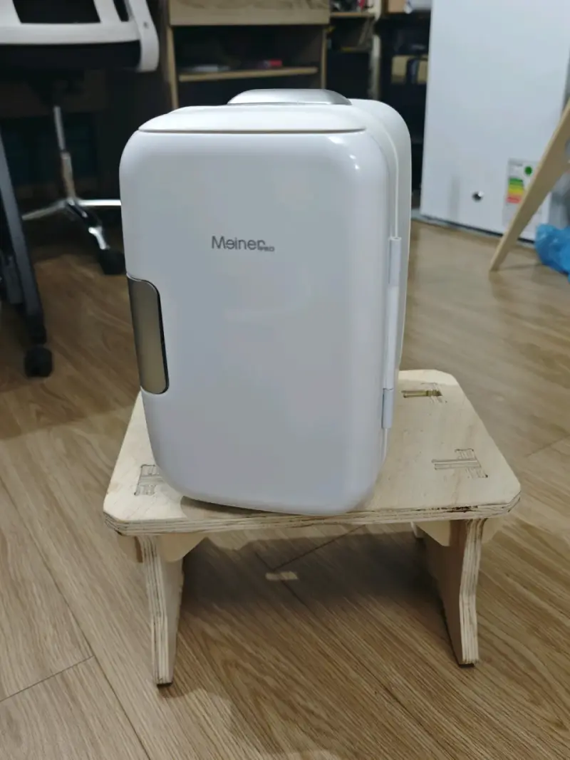 Mini refrigerador portátil Meine para auto y hogar - 1