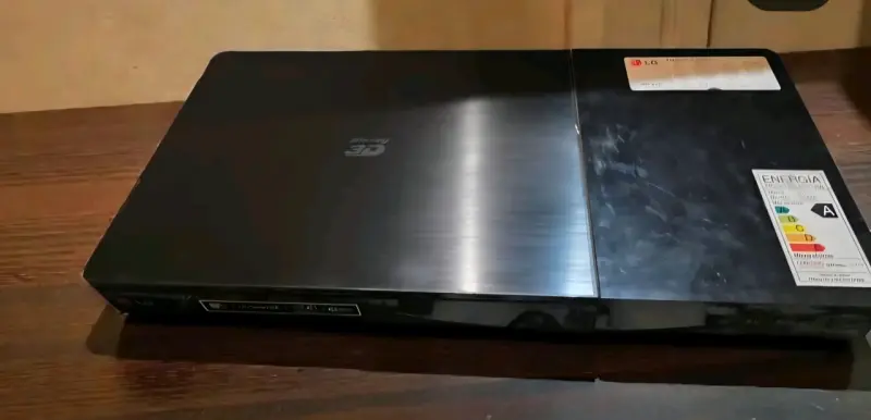 Reproductor Blu-ray 3D LG con HDMI - 3