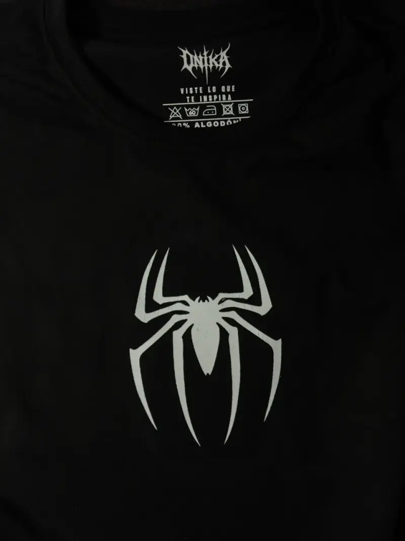 Polera negra de Spiderman talla XL - 1
