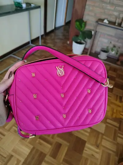 Bandolera fucsia - Victoria Secret - miniatura 2