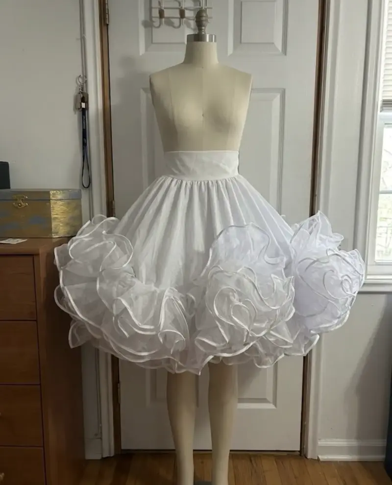 Vestido de cueca chilena rojo con falso incluido - 4