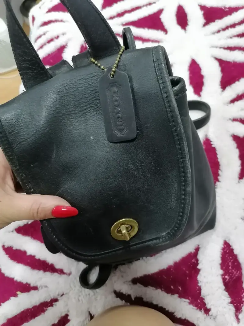 Mochila de cuero negra estilo vintage - 3