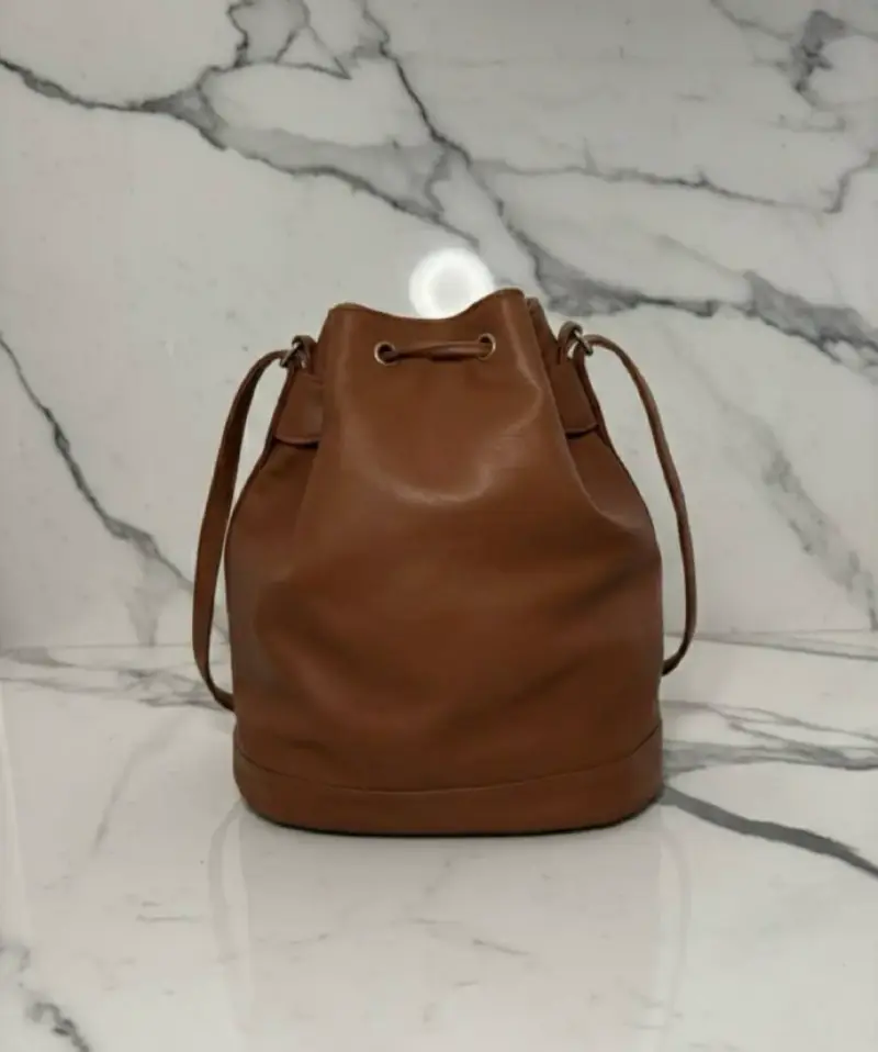 Mochila de cuero marrón con borlas - 2