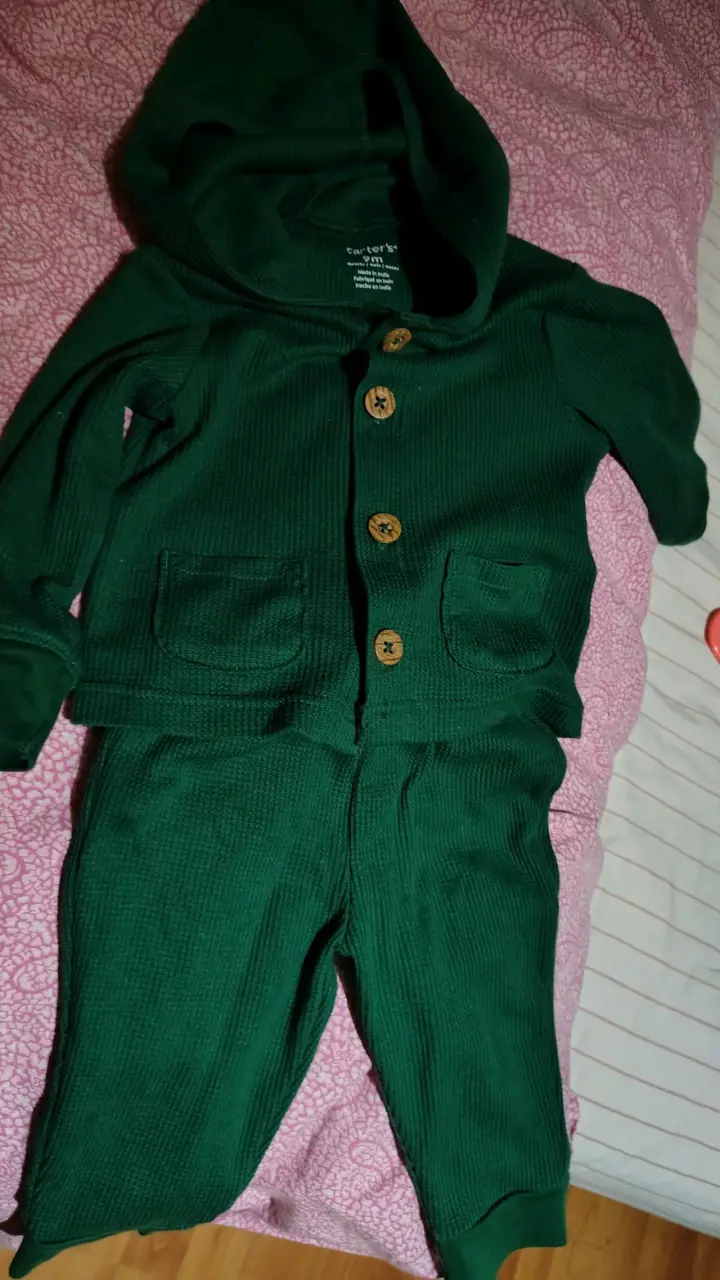 Conjunto de bebé verde con capucha Carter's - 2