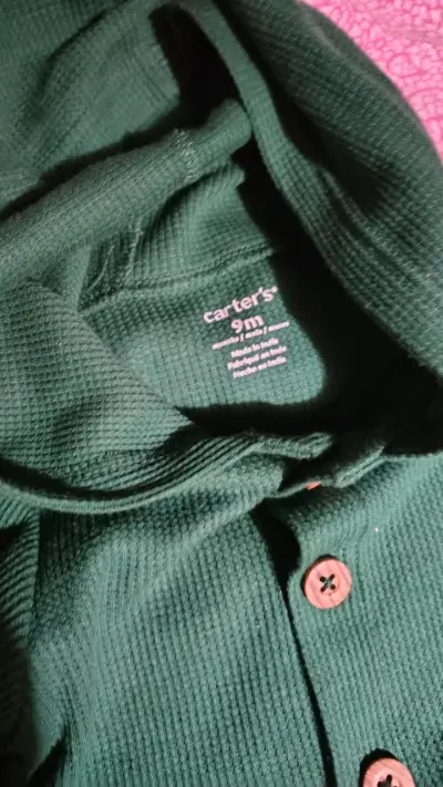 Conjunto de bebé verde con capucha Carter's - miniatura 3