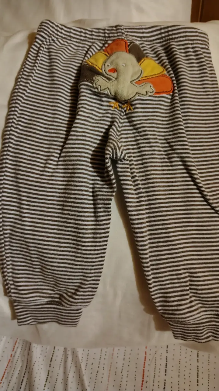 Pantalones de bebé con estampado de osos y rayas - 3