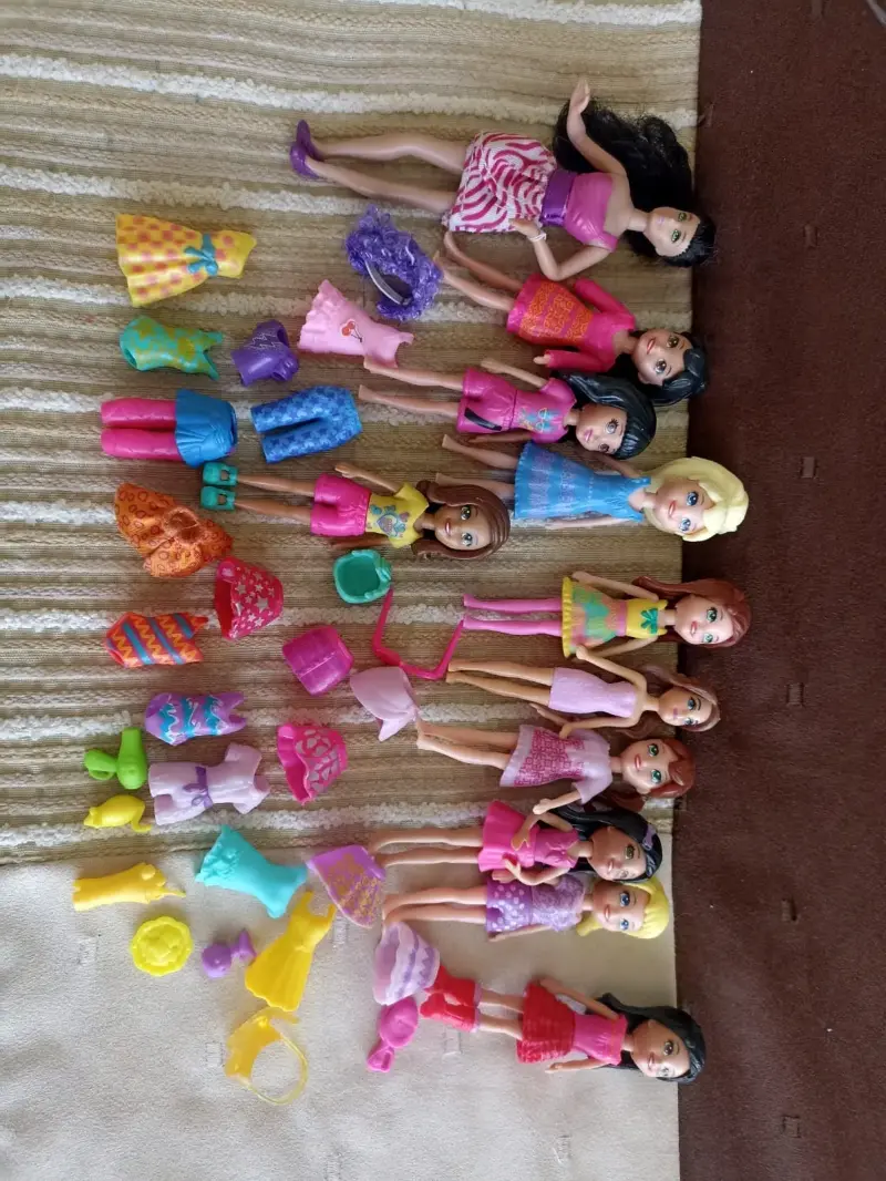 Lote de muñecas Poly Pocket con ropa y accesorios