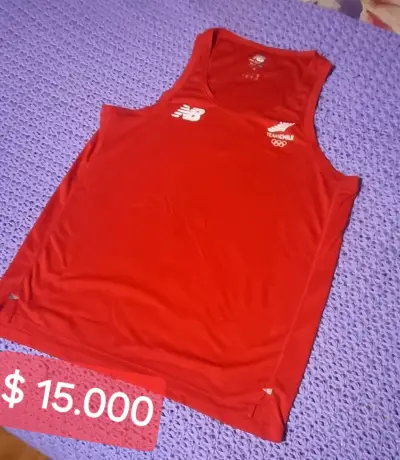 Conjunto deportivo Adidas y New Balance - miniatura 4