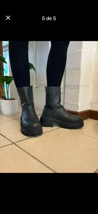 Botas negras de cuero con plataforma Marca Romano - miniatura 2