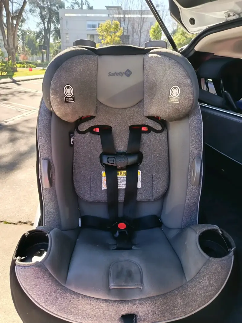 Silla de auto para bebé Safety 1st gris - 2