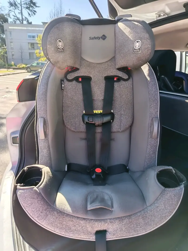 Silla de auto para bebé Safety 1st gris - 3