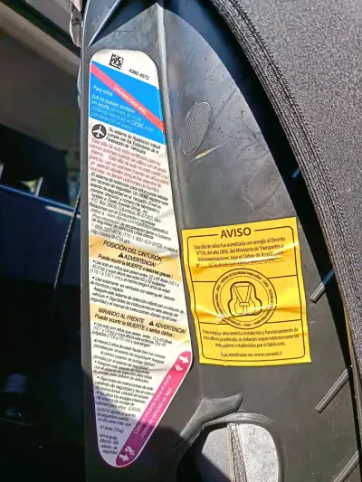 Silla de auto para bebé Safety 1st gris - miniatura 4