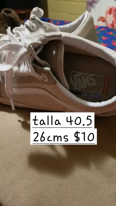 Zapatillas Vans negras y blancas talla 40.5 - miniatura 2