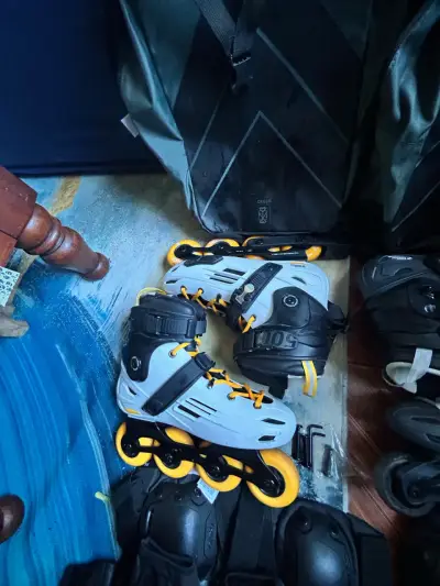 Set de Patines en Línea con Protección y Mochilas - miniatura 5