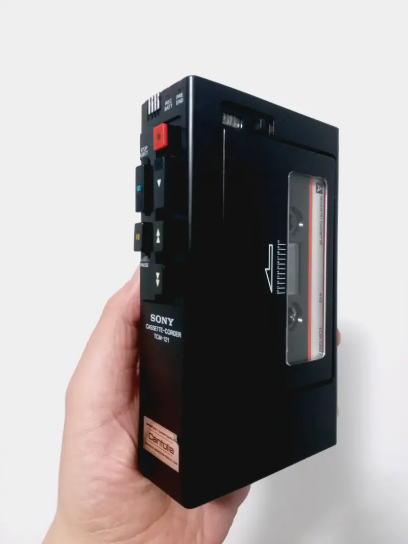 Sony TCM-121 Grabadora y Reproductora Monoaural - 1
