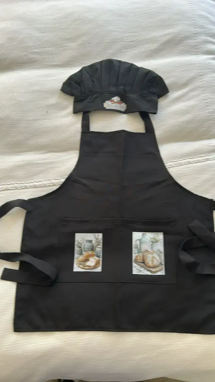 Set de delantal y gorro de chef negro p con diseño - 1