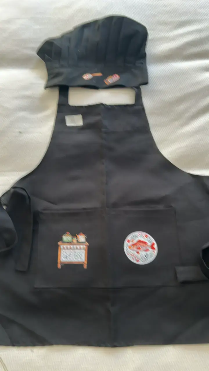 Delantal y gorro de chef negro con diseño bordado - 6