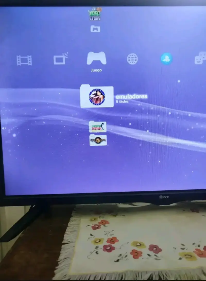 Consola PlayStation 3 con control y juegos - 3