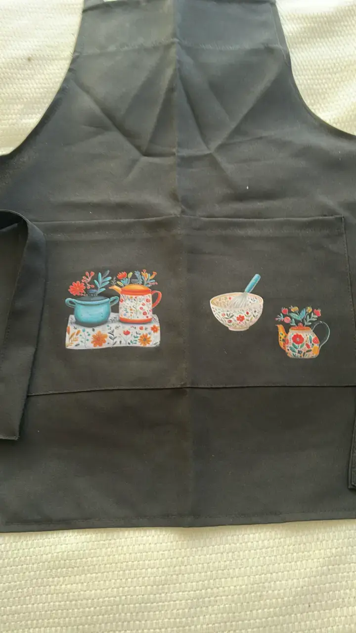 Set de delantal y gorro de cocina negro con estampado floral - 3