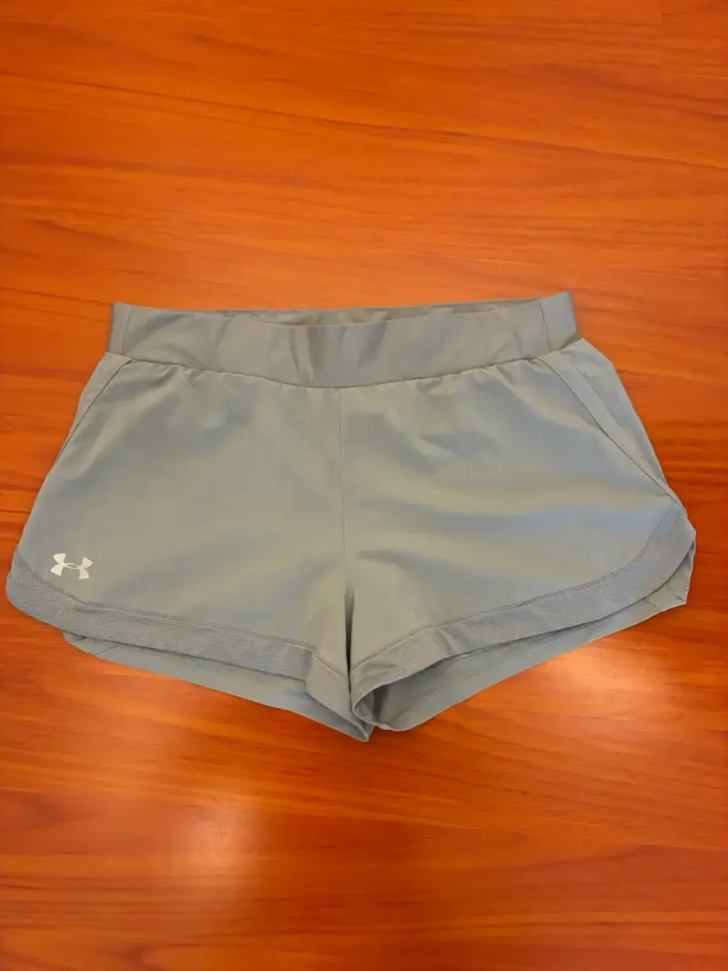 ♻️Shorts deportivos Under Armour HeatGear gris🔥 - 1