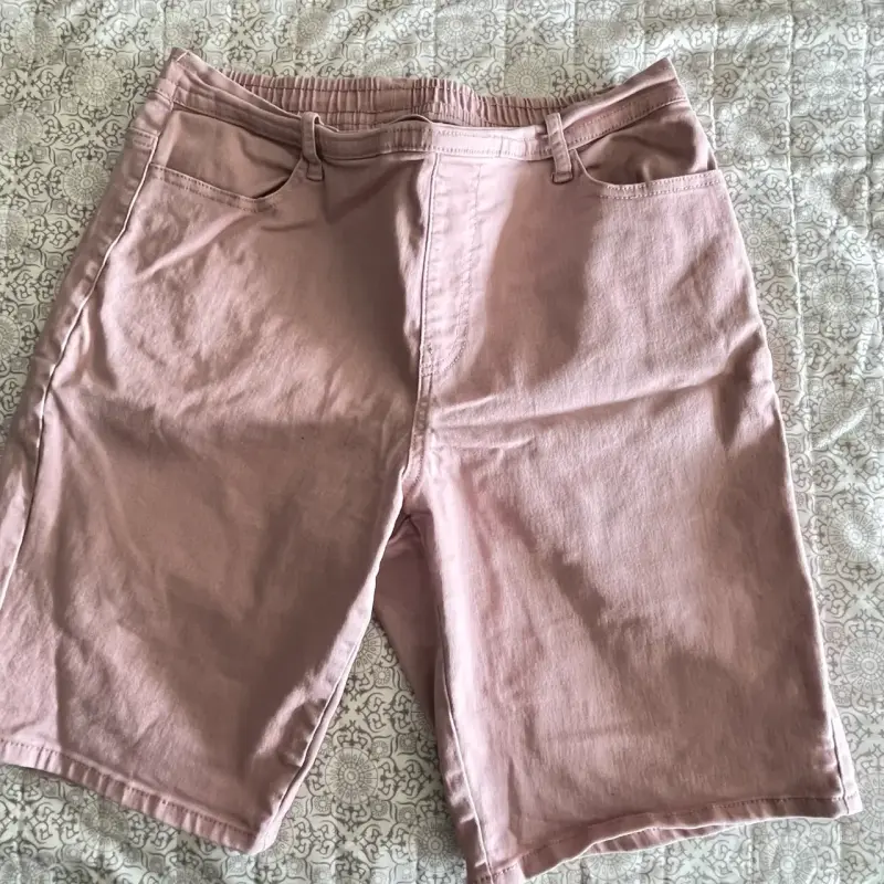 Bermudas rosadas de algodón para hombre - 1