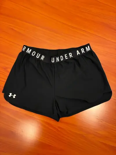 ♻️Shorts deportivos Under Armour HeatGear negros🔥 - miniatura 1
