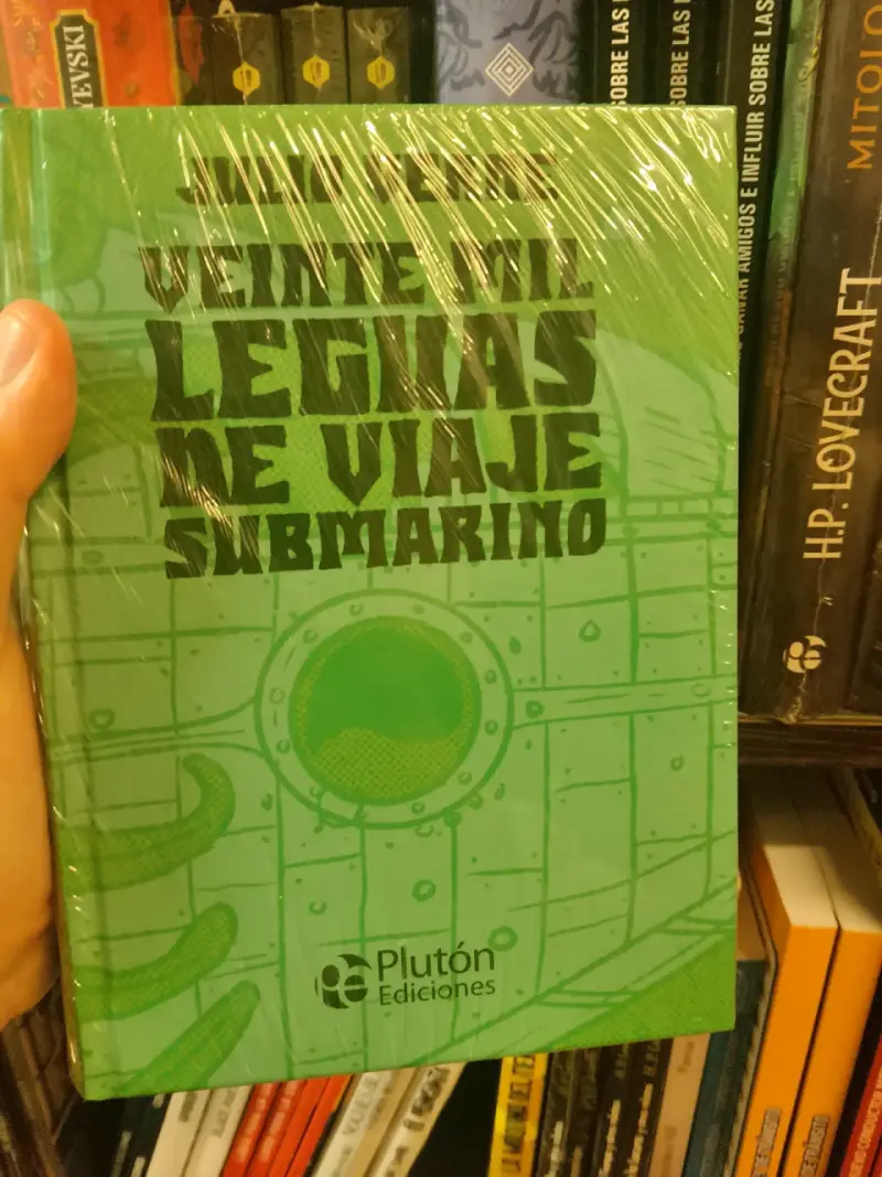 Libro Veinte Mil Leguas de Viaje Submarino de Julio Verne