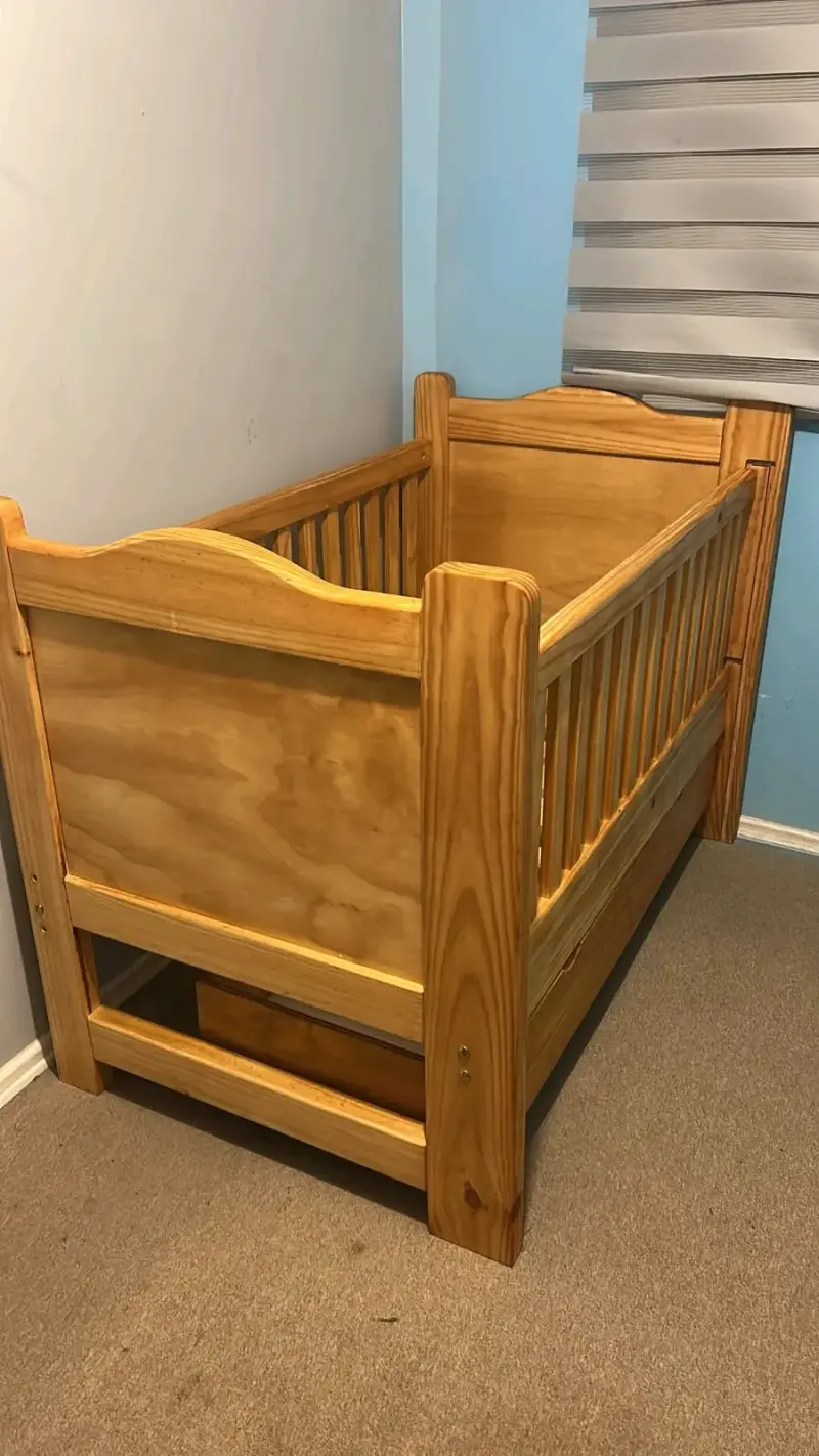 Cuna de madera - 4