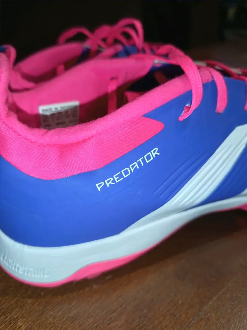 Zapatillas deportivas Adidas Predator azul y rosa - 2