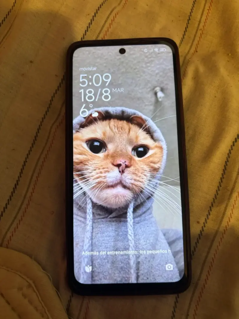 Smartphone Redmi 5G con Pantalla Grande - 1