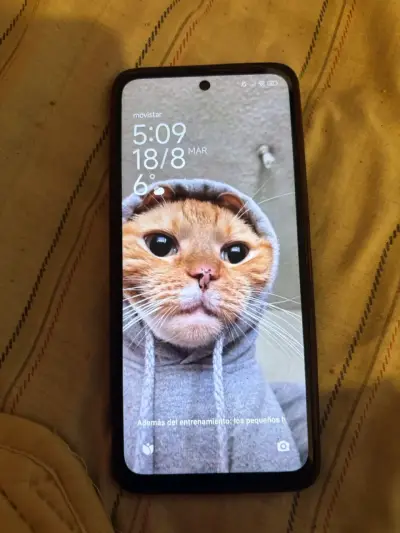 Smartphone Redmi 5G con Pantalla Grande - miniatura 1