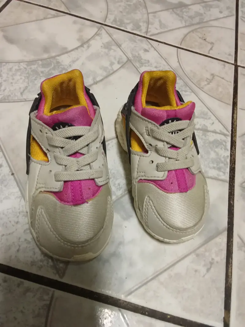 Zapatillas deportivas para niños coloridas - 1