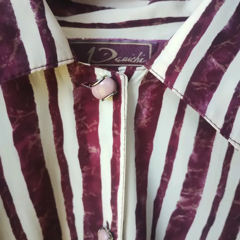 Blusa a rayas burdeos y blancas para mujer - 2