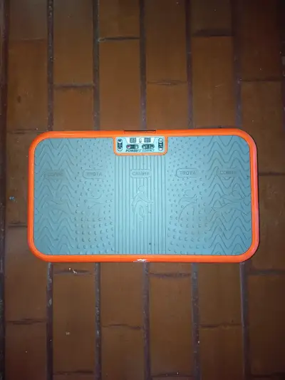 Plataforma vibratoria Powerfit Compact para ejercicio - miniatura 2