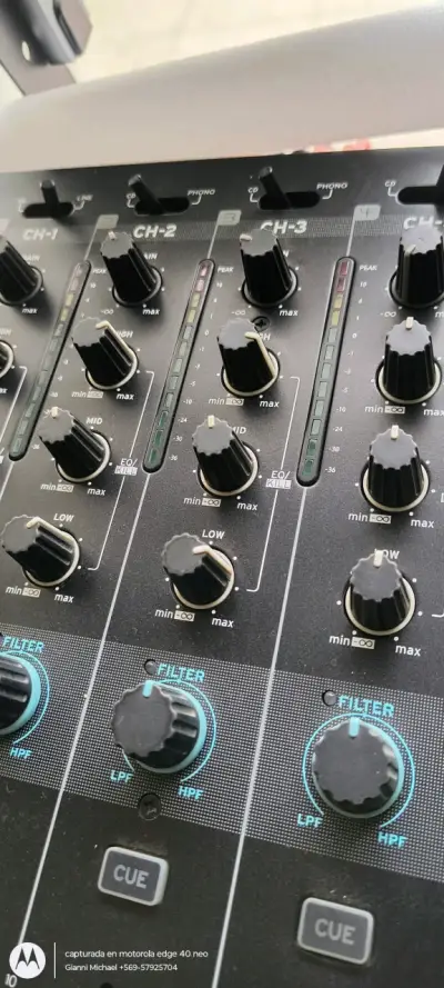 Mixer Digital DJ Reloop RMX-60 - miniatura 4