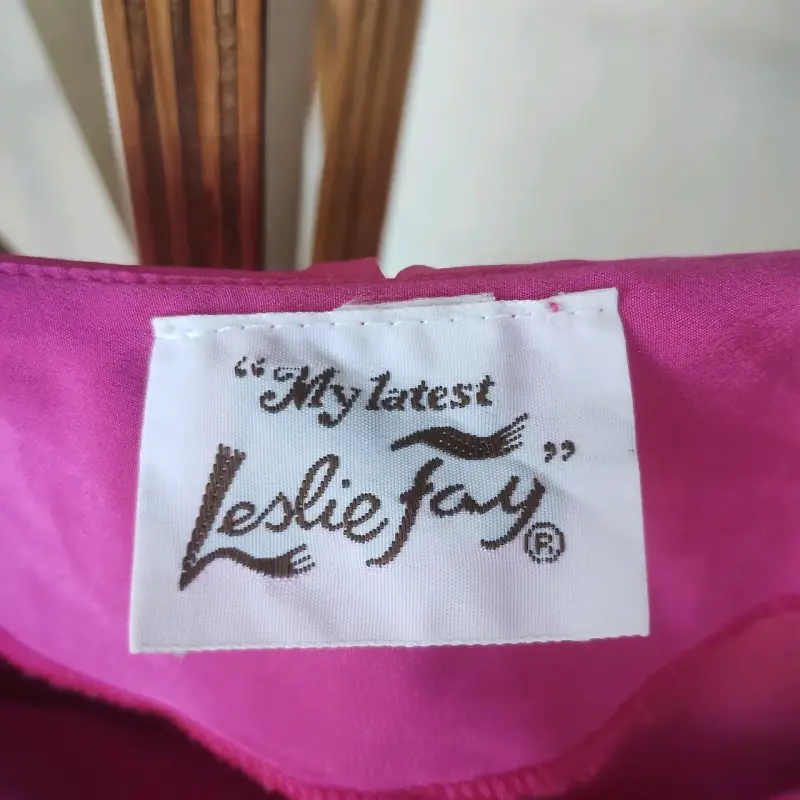 Blusa fucsia con bordado Leslie Fay - 3