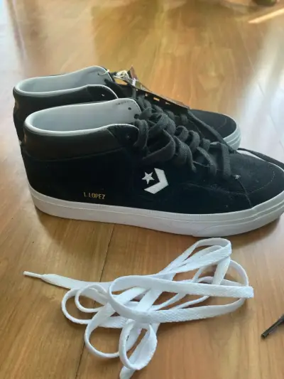 Zapatillas negras de gamuza Converse personalizadas - miniatura 1