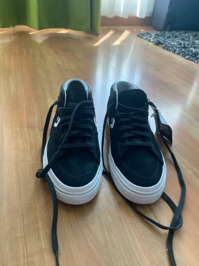 Zapatillas negras de gamuza Converse personalizadas - 3