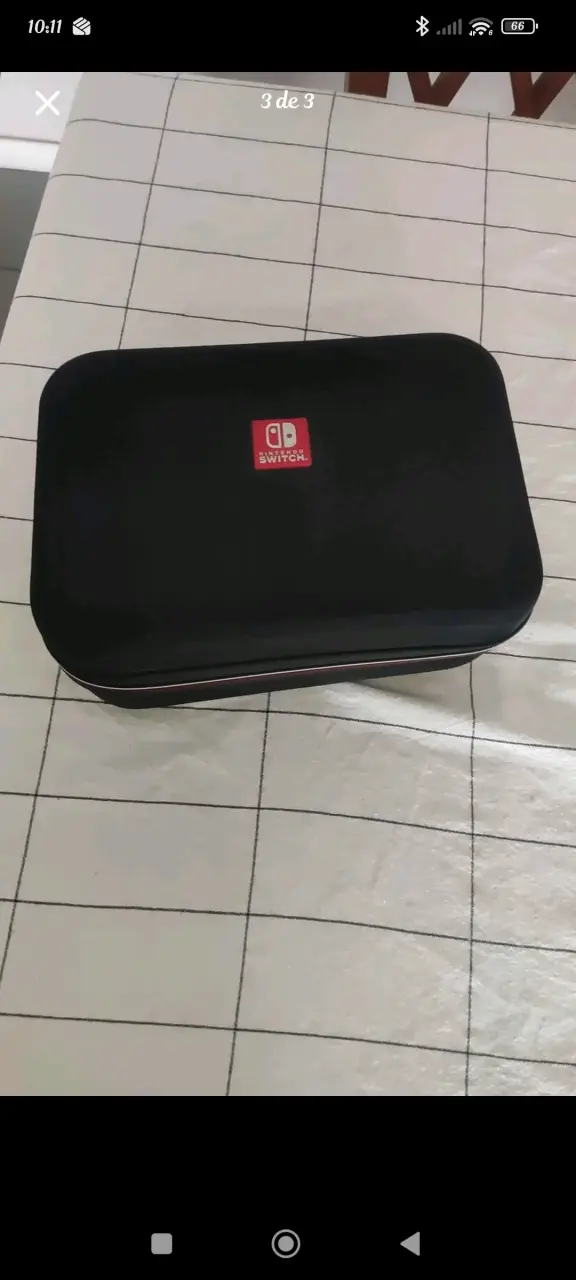 Consola Nintendo Switch con Joy-Con y estuche - 3