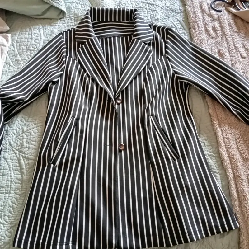 Blazer de rayas blanco y negro para mujer - 2