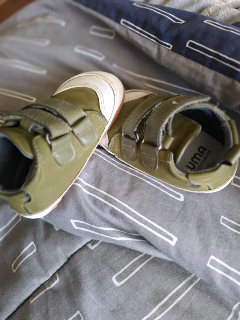 Zapatillas de bebé verde con velcro UMA talla 5 - 1