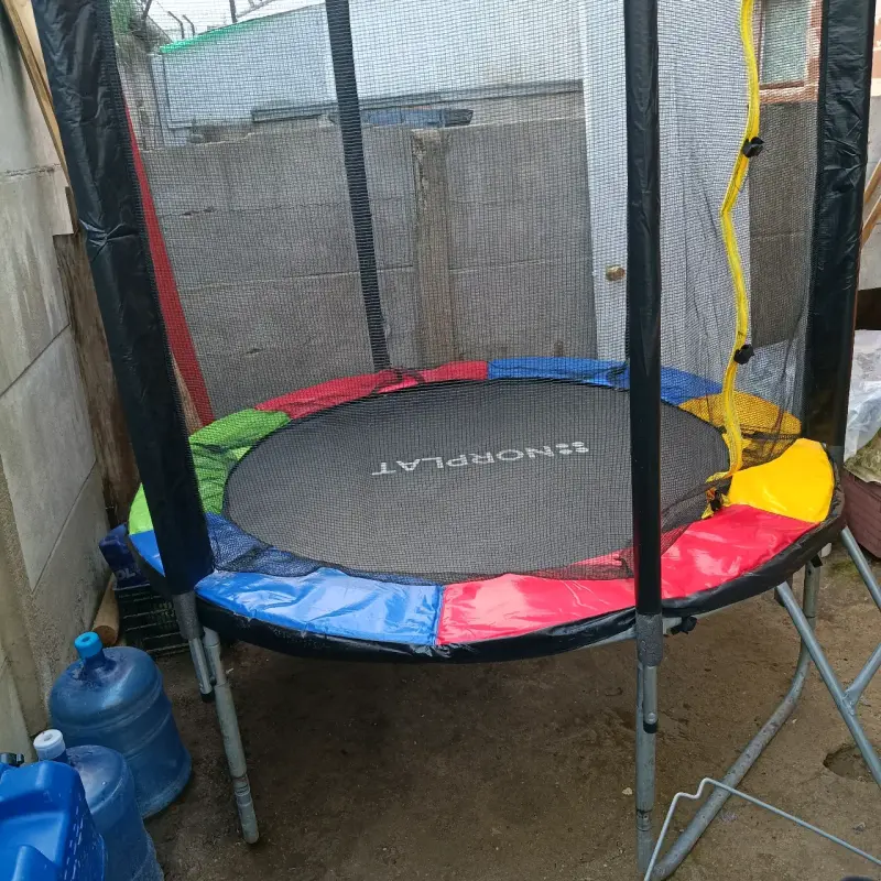 Cama elástica con red de seguridad para niños - 3