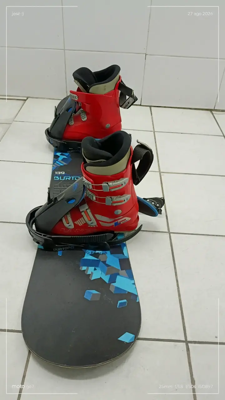 Tabla de Snowboard Burton con Botas Next - 4