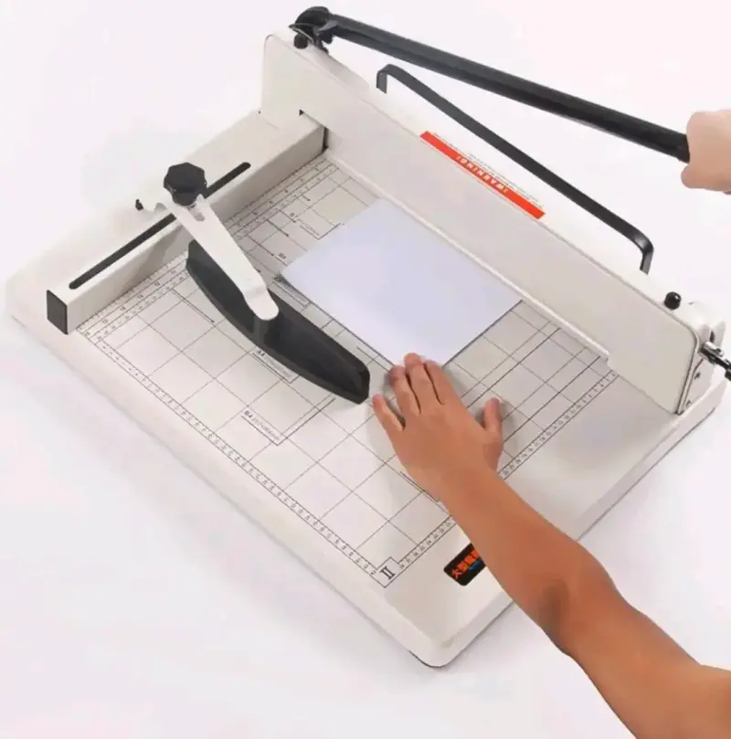Guillotina de Papel Profesional A3 - 2