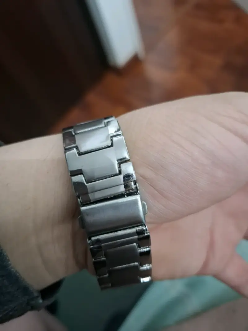 Reloj de Pulsera de Titanio Wanda Quartz - 2
