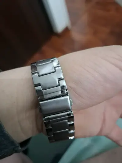 Reloj de Pulsera de Titanio Wanda Quartz - miniatura 2