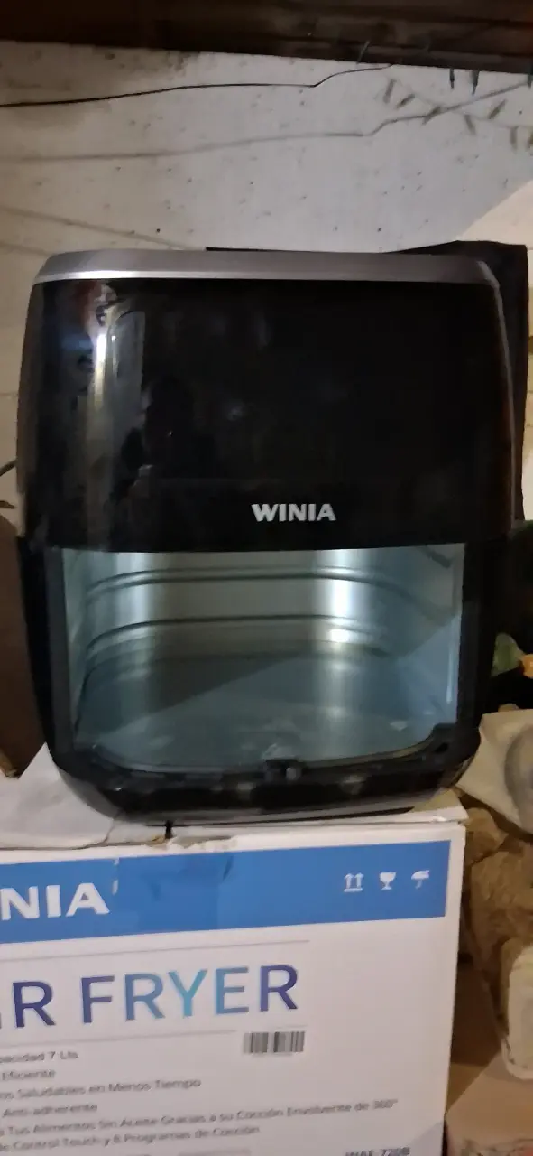 Freidora de Aire Winia 7L 1800W con detalle las 3 - 4